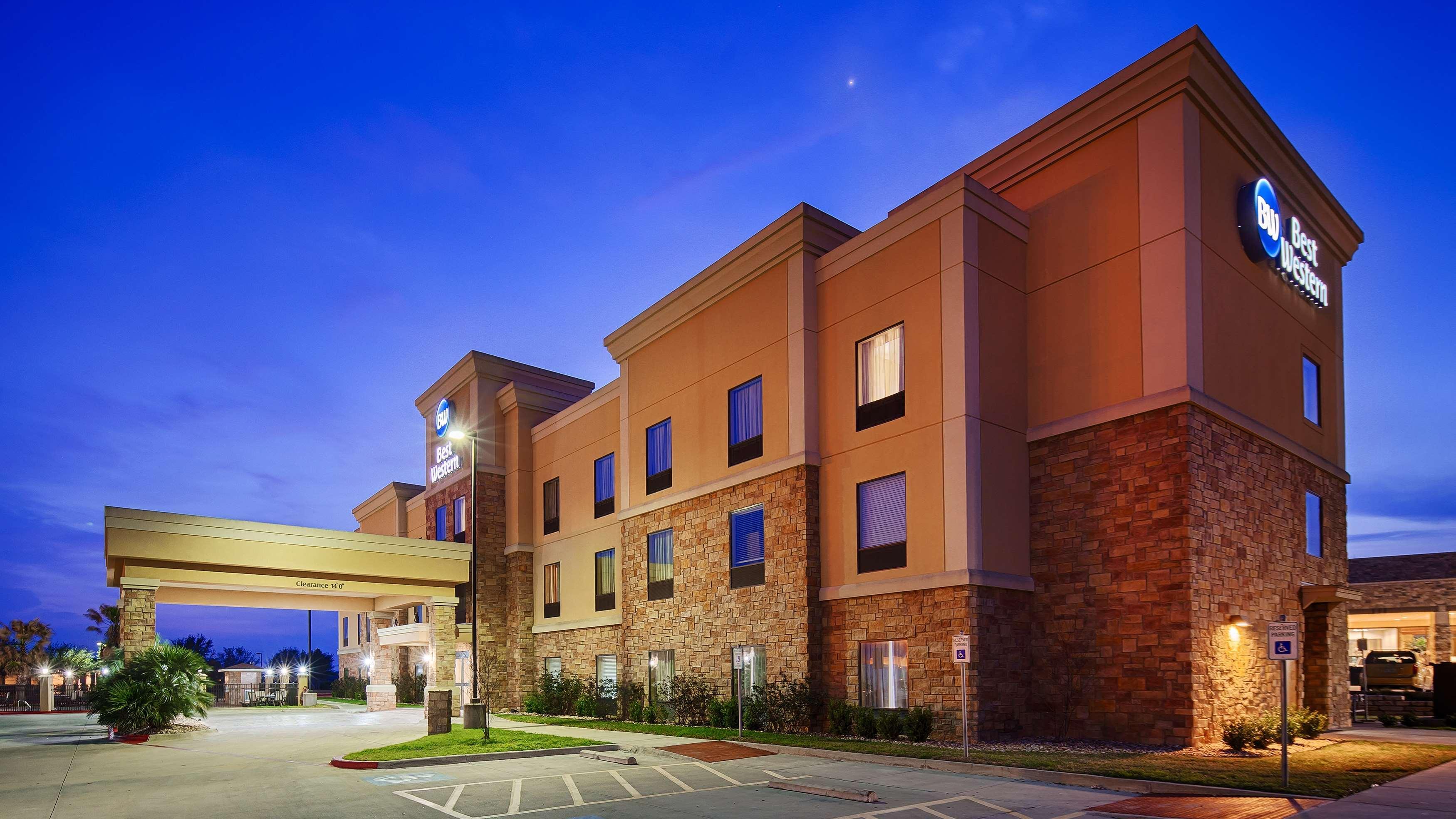 Best Western Bastrop Pines Inn Exteriör bild